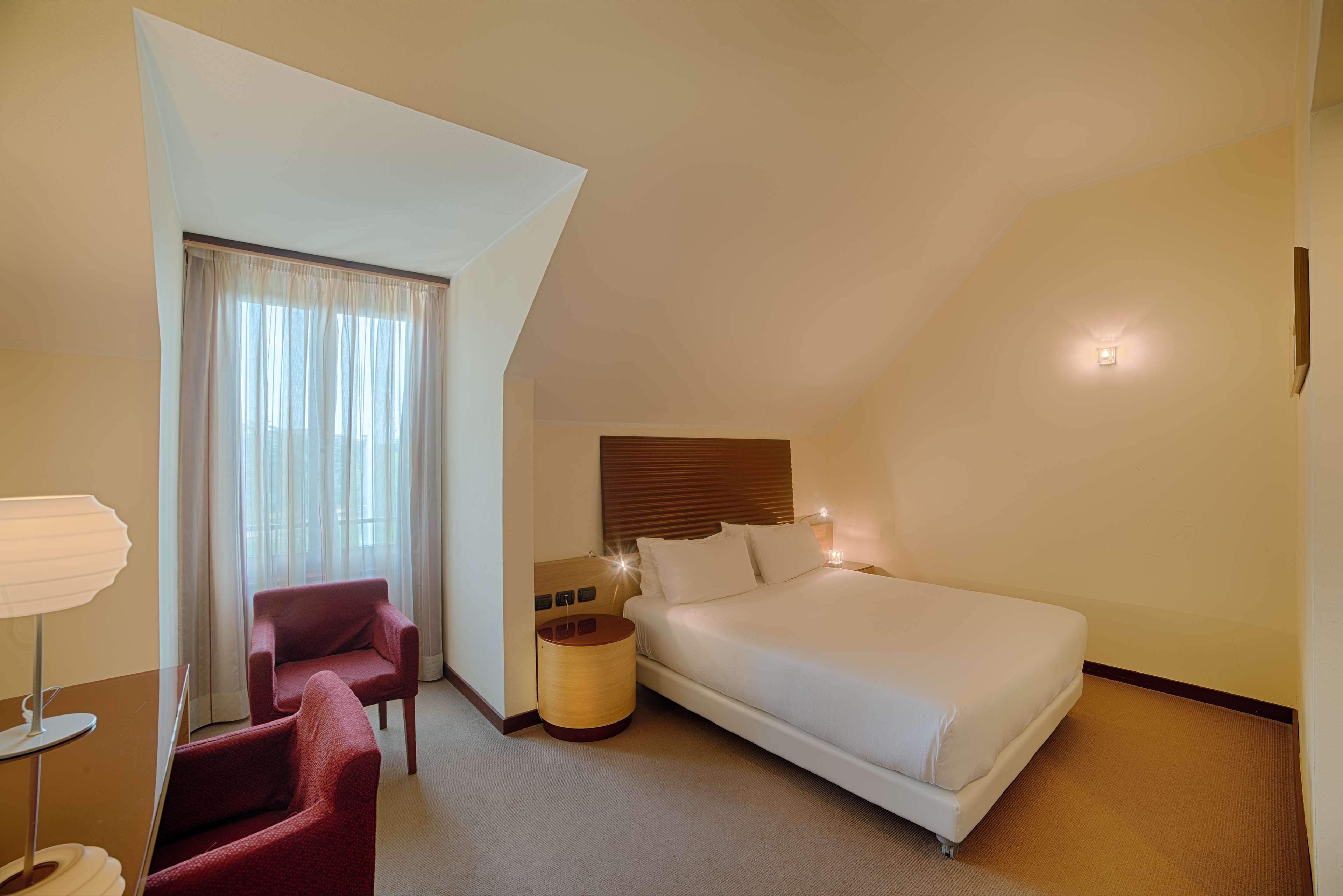Nh Milano 2 Hotel Сеграте Екстериор снимка
