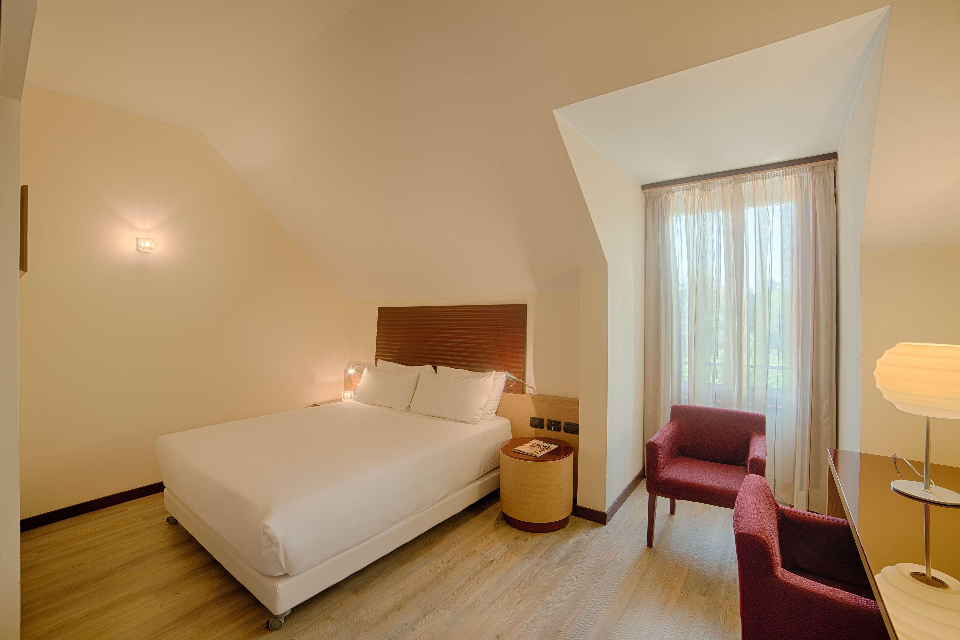 Nh Milano 2 Hotel Сеграте Екстериор снимка