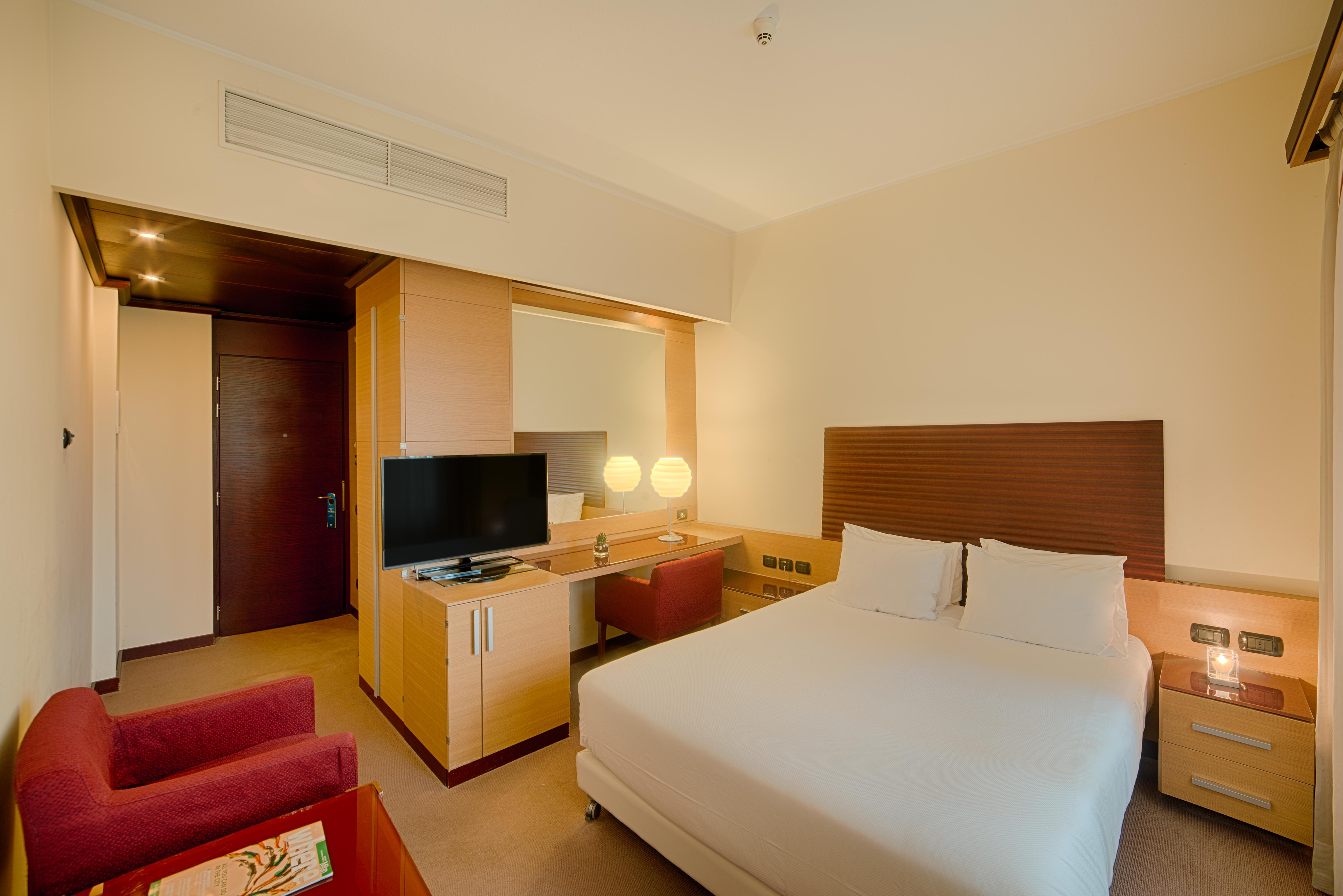 Nh Milano 2 Hotel Сеграте Екстериор снимка