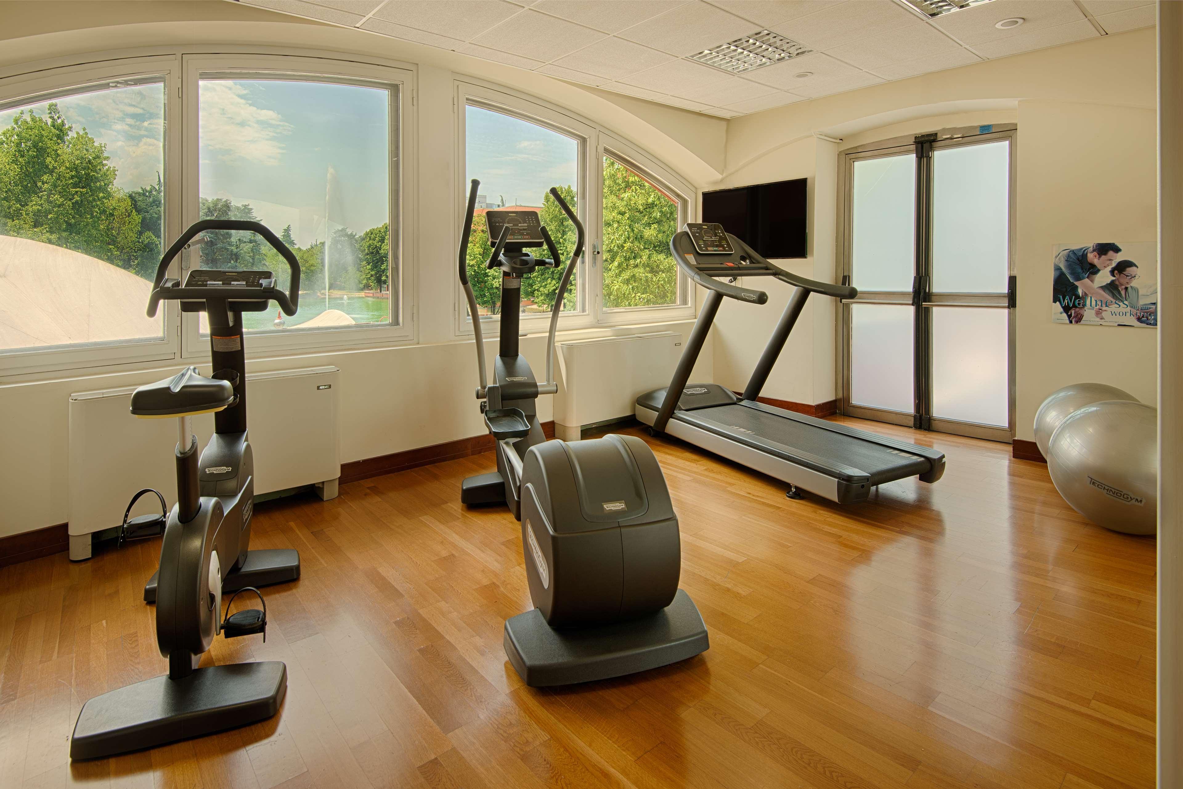 Nh Milano 2 Hotel Сеграте Екстериор снимка