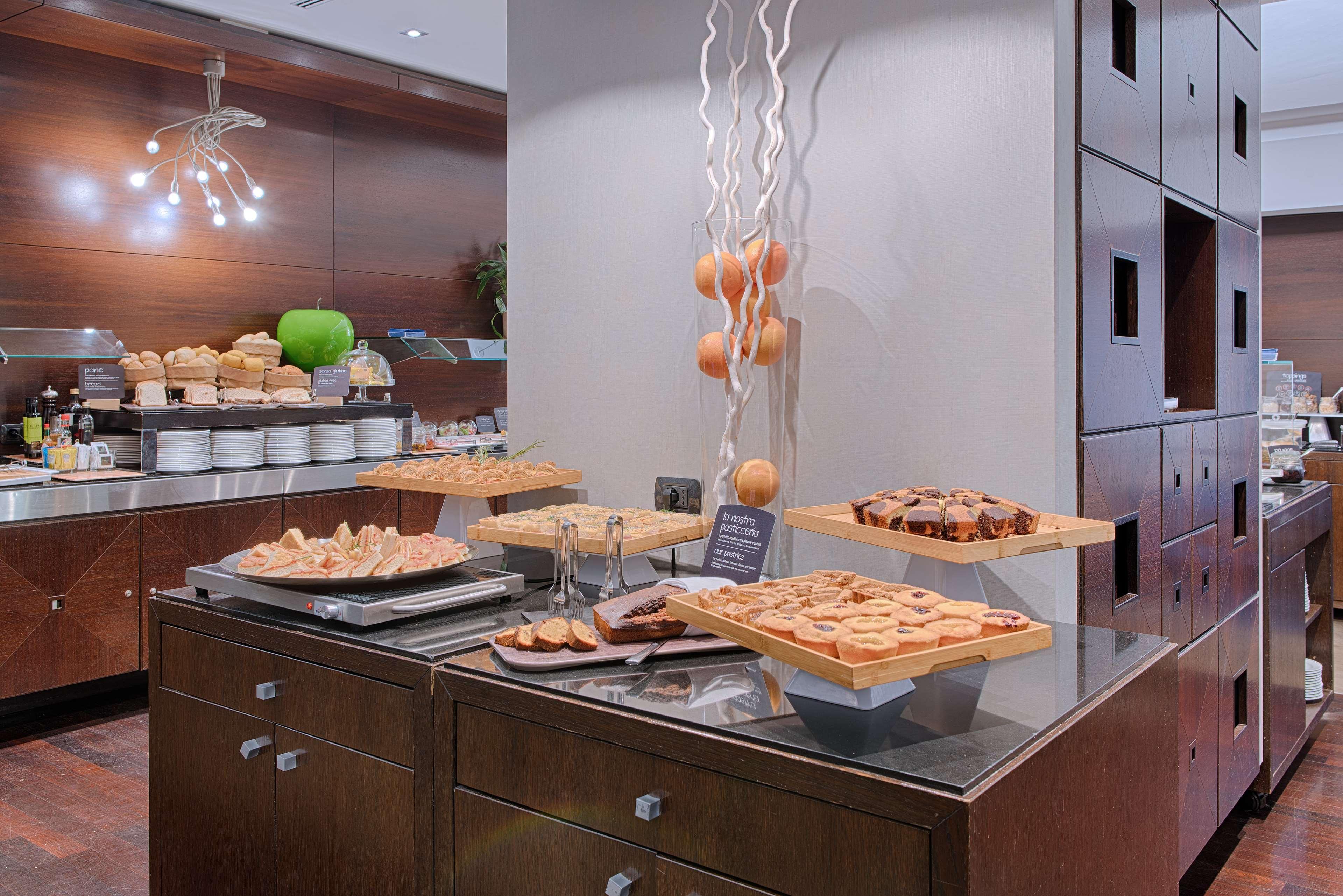 Nh Milano 2 Hotel Сеграте Екстериор снимка