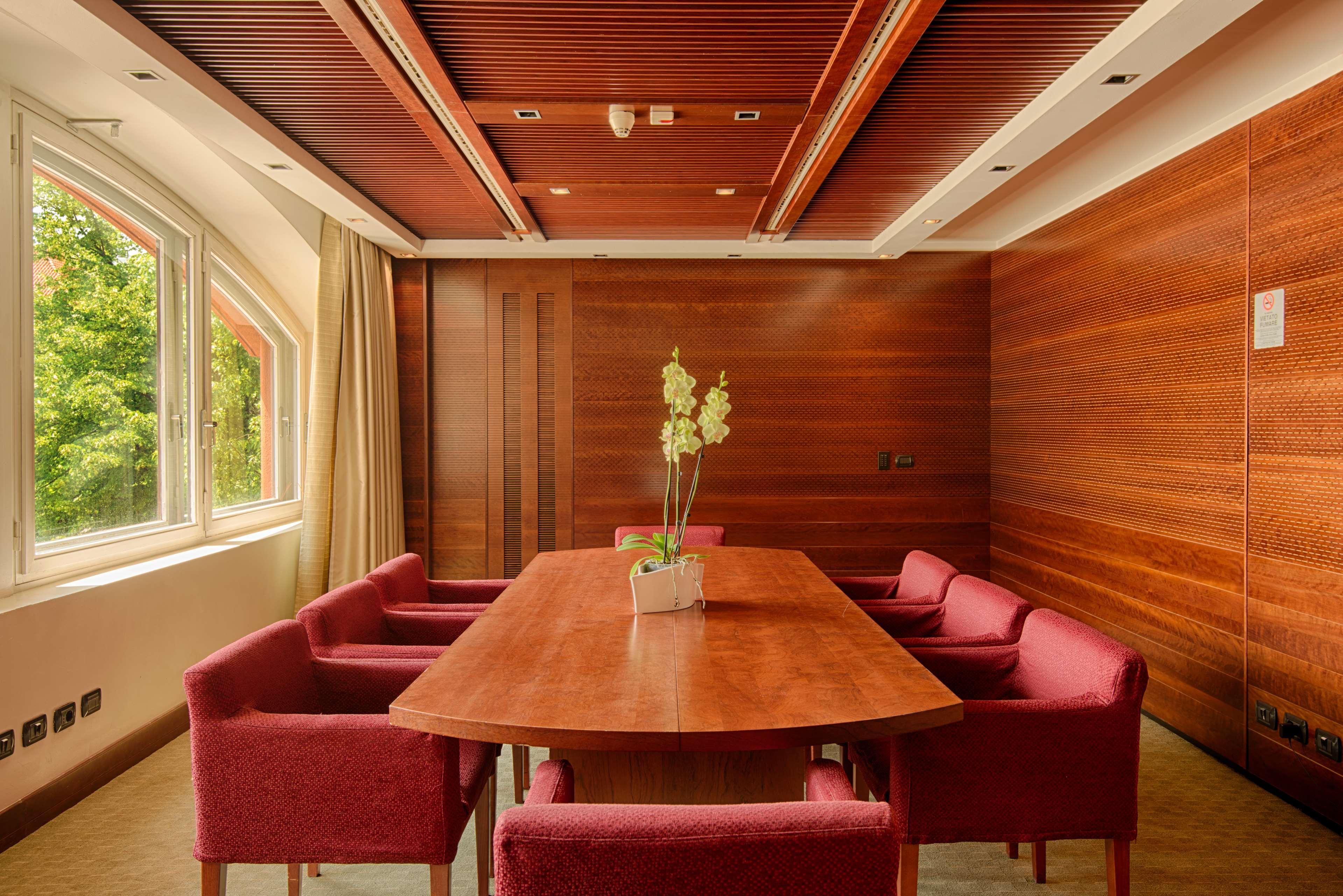 Nh Milano 2 Hotel Сеграте Екстериор снимка