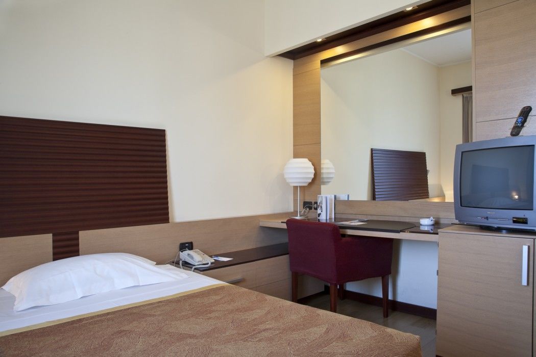 Nh Milano 2 Hotel Сеграте Стая снимка
