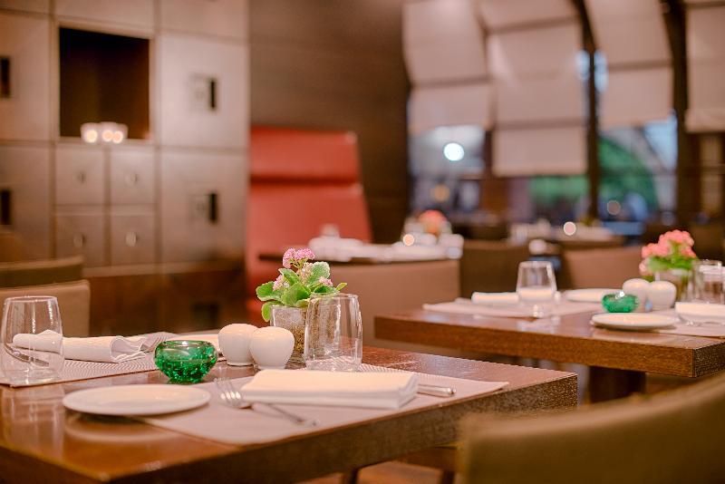 Nh Milano 2 Hotel Сеграте Екстериор снимка