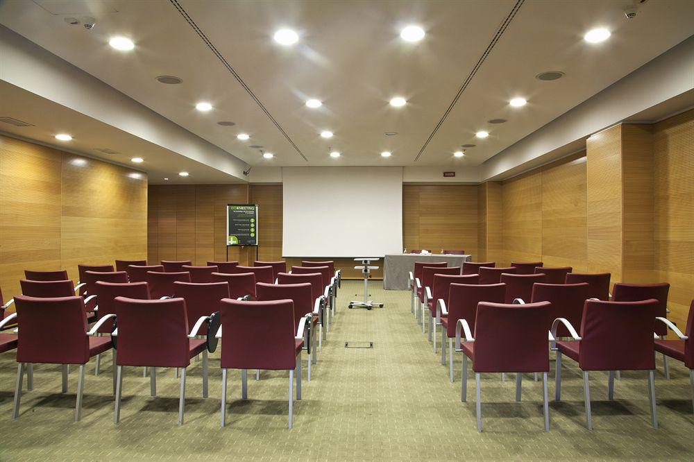 Nh Milano 2 Hotel Сеграте Бизнес снимка